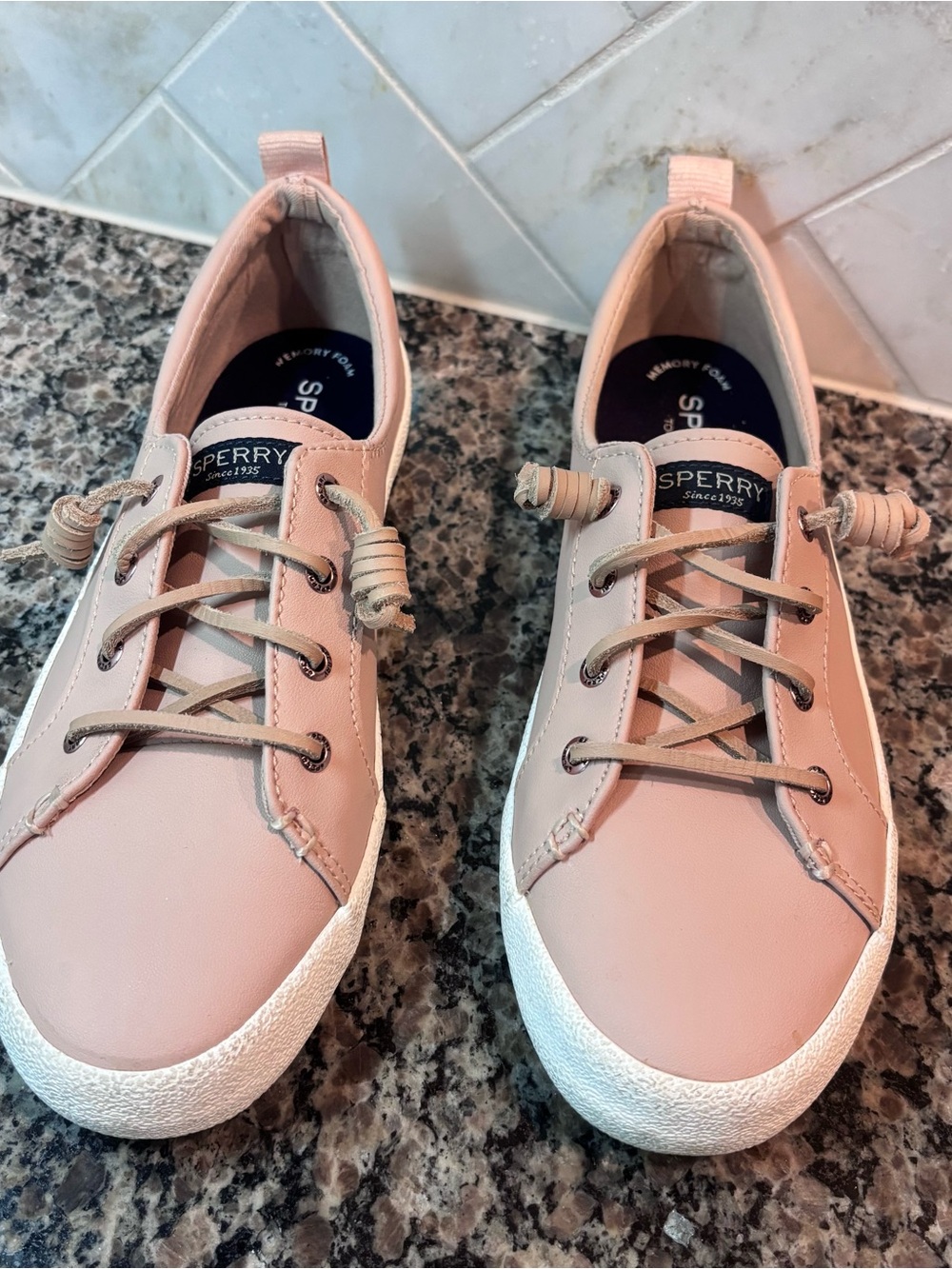 Sperry Blush Pink Leather Low-Top Sneakers size 8